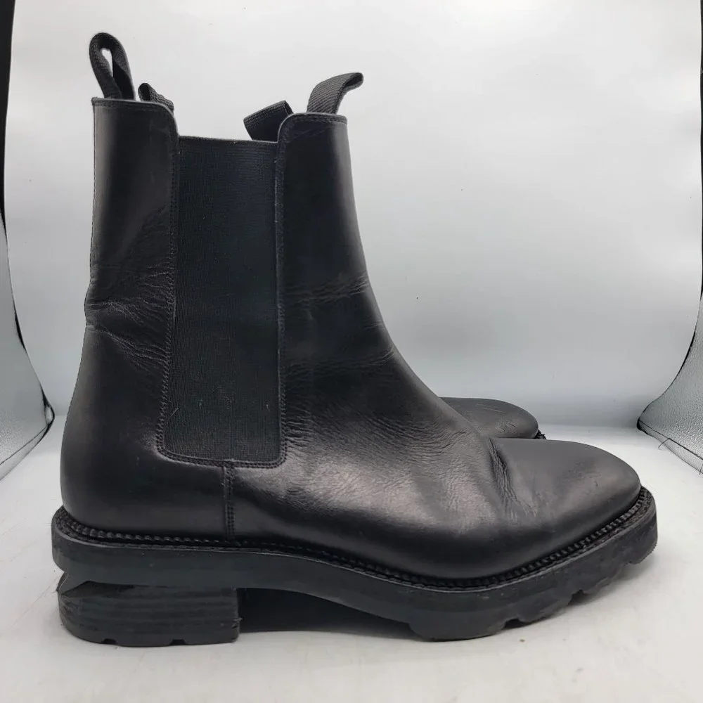 Alexander Wang Andy Cut Out Leather Chelsea Boots size 38.5 Pull On Almond Toe